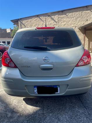 NISSAN TIIDA 1.8 SL 16V GASOLINA 4P AUTOMÁTICO
